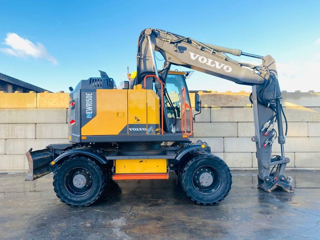 Volvo EWR 150 E - Колёсный экскаватор: фото 2 Volvo EWR 150 E - Колёсный экскаватор: фото 2