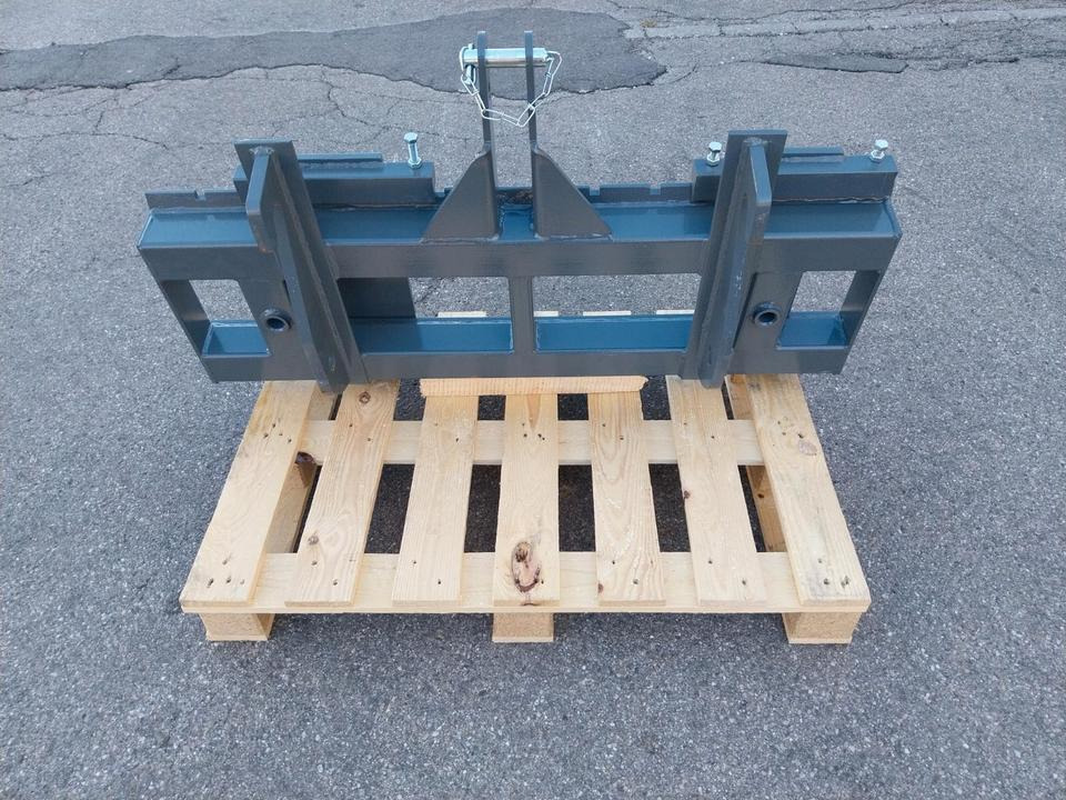 Adapter Weidemann Hoflader auf 3 Punkt Kat II Palettengabel Euro - Вилы: фото 3 Adapter Weidemann Hoflader auf 3 Punkt Kat II Palettengabel Euro - Вилы: фото 3