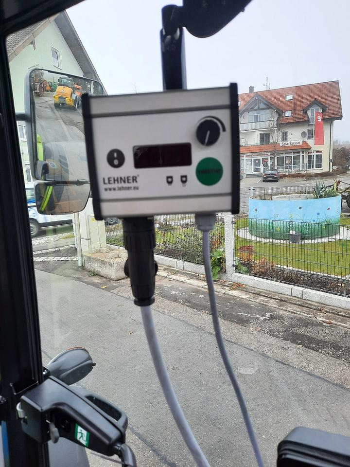 Lehner Polaro 110 Streuer Salzstreuer Radlader Winterdienst JCB - Разбрасыватель песка/ Соли: фото 4 Lehner Polaro 110 Streuer Salzstreuer Radlader Winterdienst JCB - Разбрасыватель песка/ Соли: фото 4