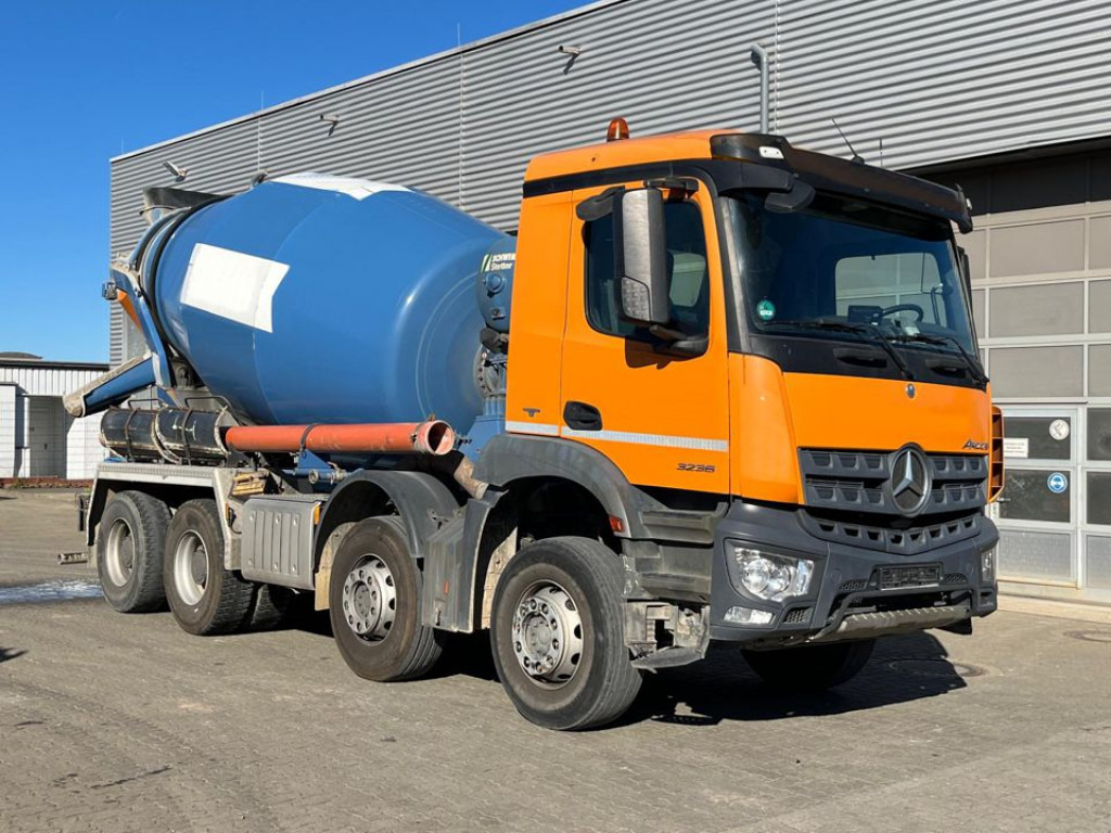 MERCEDES-BENZ Arocs 3236 8x4 Betonmischer Deutsch Top AP Achsen - Грузовик: фото 4 MERCEDES-BENZ Arocs 3236 8x4 Betonmischer Deutsch Top AP Achsen - Грузовик: фото 4