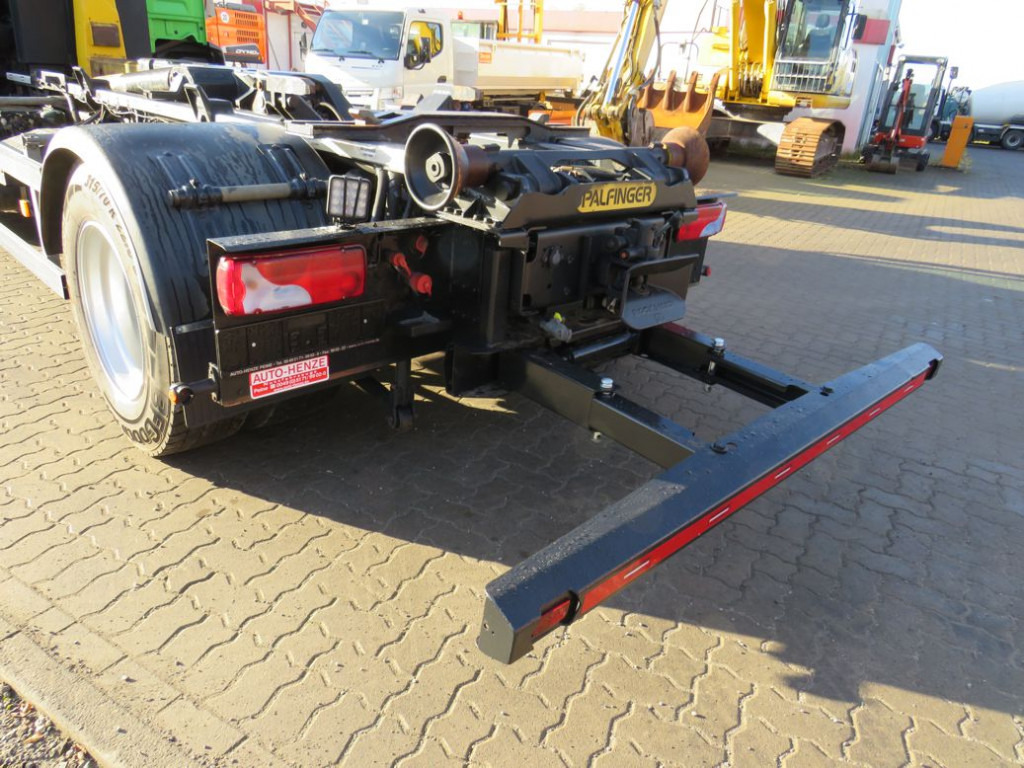 MAN TG-S 18.320 BL Abrollkipper - Крюковой мультилифт: фото 3 MAN TG-S 18.320 BL Abrollkipper - Крюковой мультилифт: фото 3