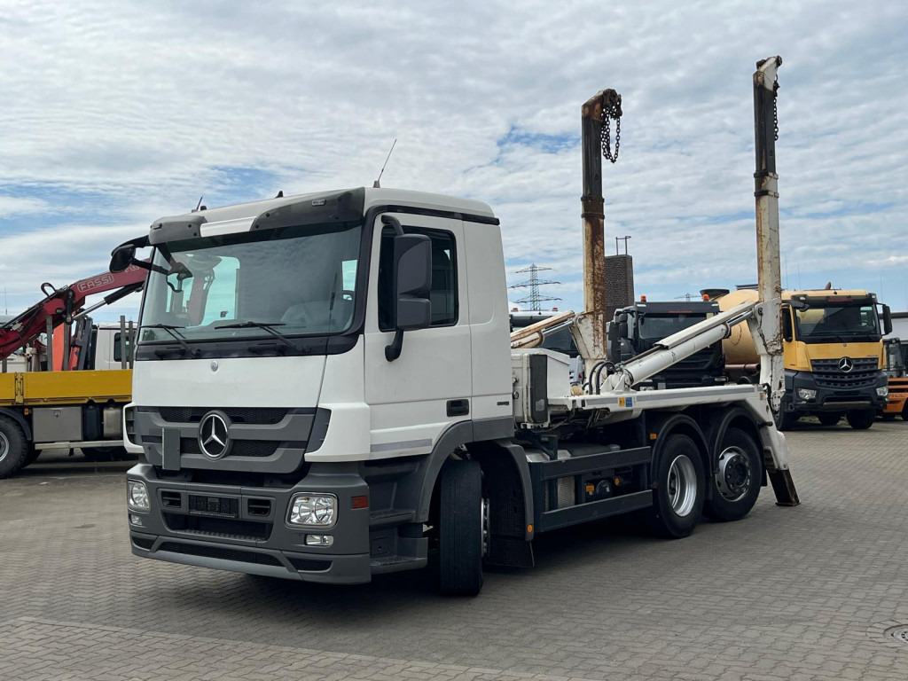 MERCEDES-BENZ Actros 2541 L6x2 Absetzkipper Meiller - Портальный бункеровоз: фото 1 MERCEDES-BENZ Actros 2541 L6x2 Absetzkipper Meiller - Портальный бункеровоз: фото 1