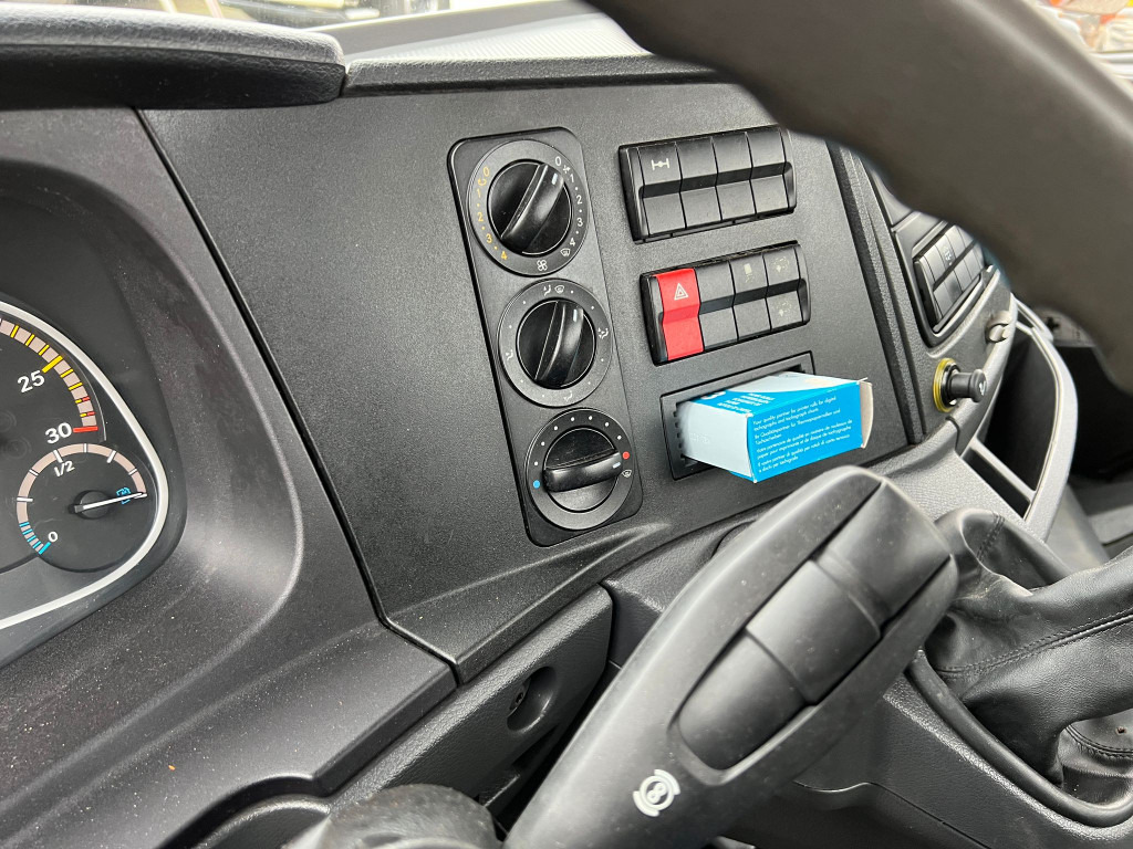 Самосвал MERCEDES-BENZ Mercedes-Benz Atego 2-Achs Kipper 818 K Schalter: фото 6 Самосвал MERCEDES-BENZ Mercedes-Benz Atego 2-Achs Kipper 818 K Schalter: фото 6