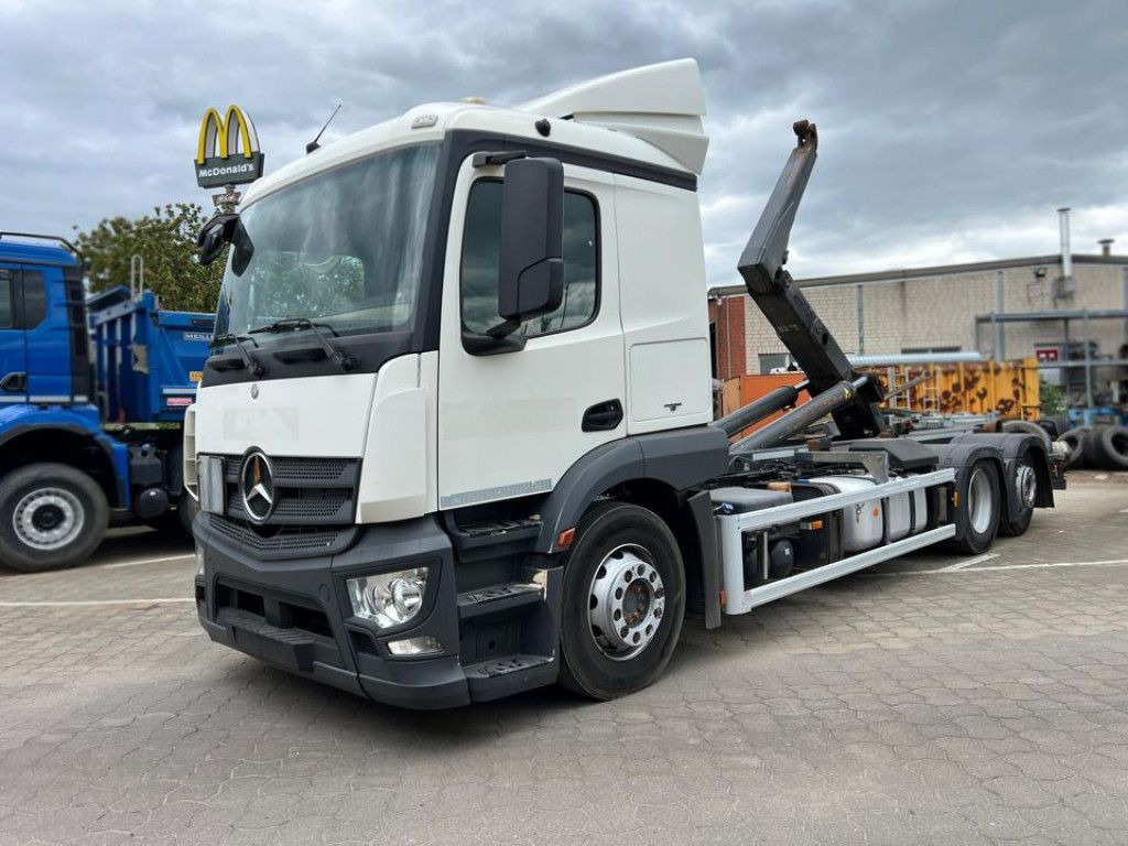 Mercedes-Benz Actros 2543 L 6x2 Abrollkipper MeillerLenk/Lift - Крюковой мультилифт: фото 1 Mercedes-Benz Actros 2543 L 6x2 Abrollkipper MeillerLenk/Lift - Крюковой мультилифт: фото 1