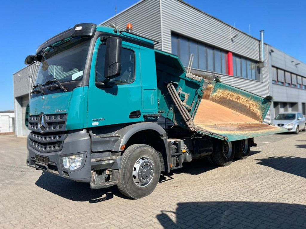 Mercedes-Benz Arocs 2636 6x6 HAD 3-Achs Allradkipper Meiller Mercedes-Benz Arocs 2636 6x6 HAD 3-Achs Allradkipper Meiller - Самосвал: фото 1 Mercedes-Benz Arocs 2636 6x6 HAD 3-Achs Allradkipper Meiller Mercedes-Benz Arocs 2636 6x6 HAD 3-Achs Allradkipper Meiller - Самосвал: фото 1