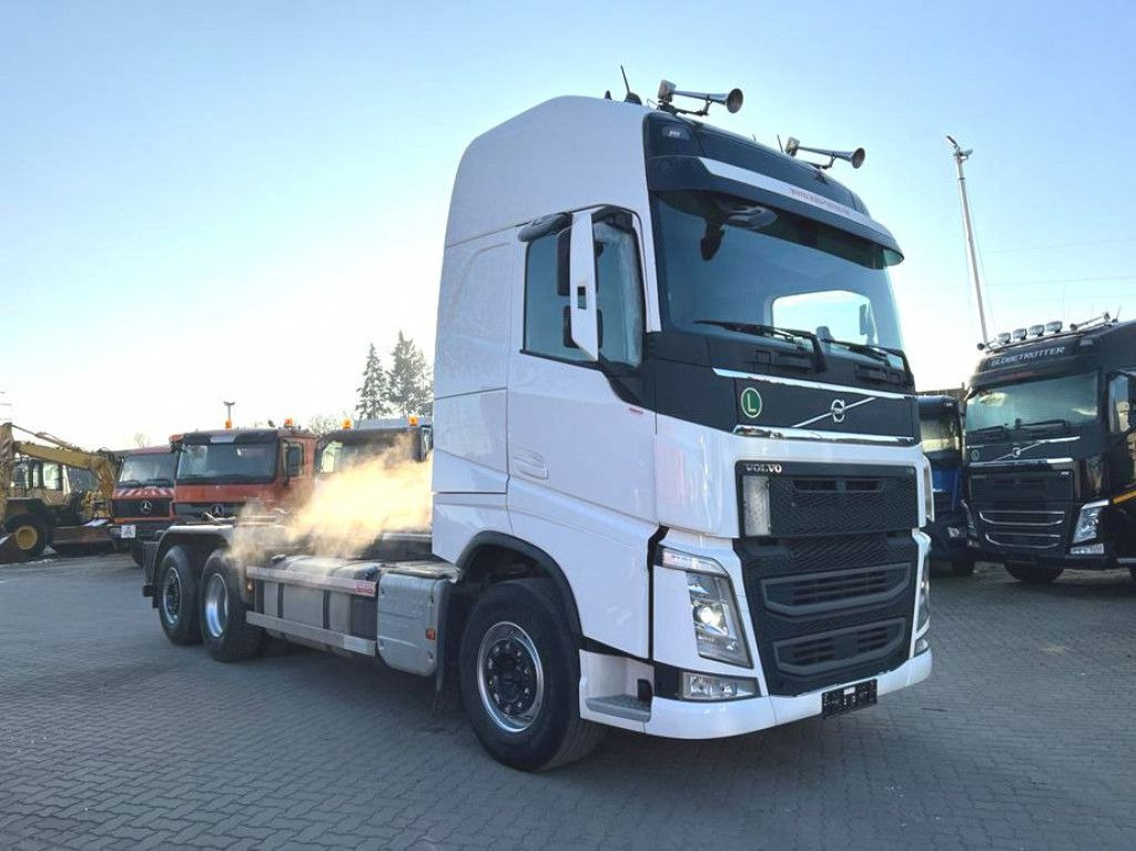 Volvo FH 500 6x2 Abrollkipper Funkfernbedienung - Крюковой мультилифт: фото 2 Volvo FH 500 6x2 Abrollkipper Funkfernbedienung - Крюковой мультилифт: фото 2