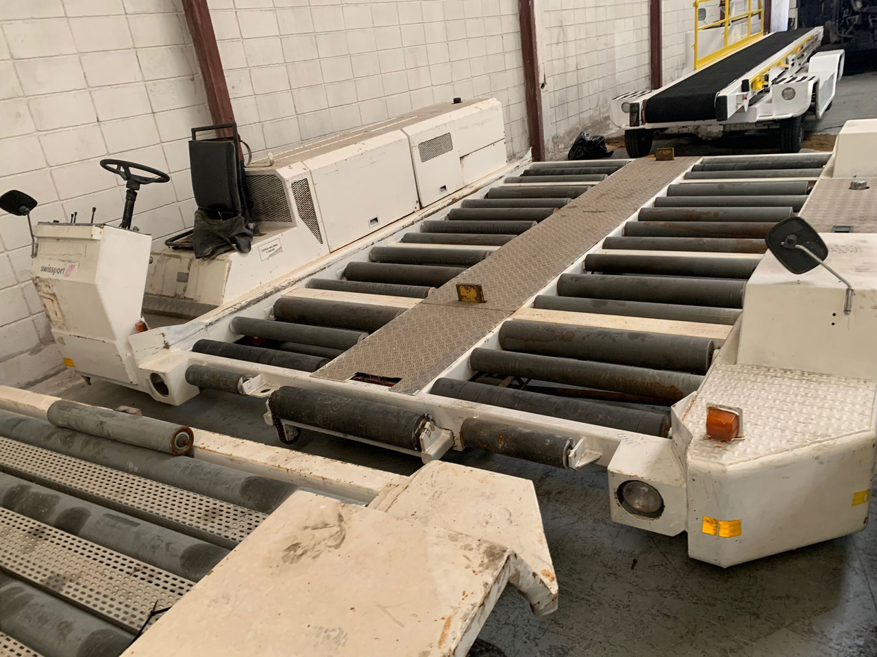 Pallet Transporter CPT-4 - Аэродромная техника: фото 1 Pallet Transporter CPT-4 - Аэродромная техника: фото 1