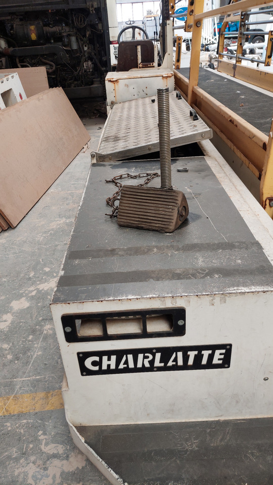 CBL2000E Belt Loader Charlatte - Ленточный погрузчик багажа: фото 5 CBL2000E Belt Loader Charlatte - Ленточный погрузчик багажа: фото 5