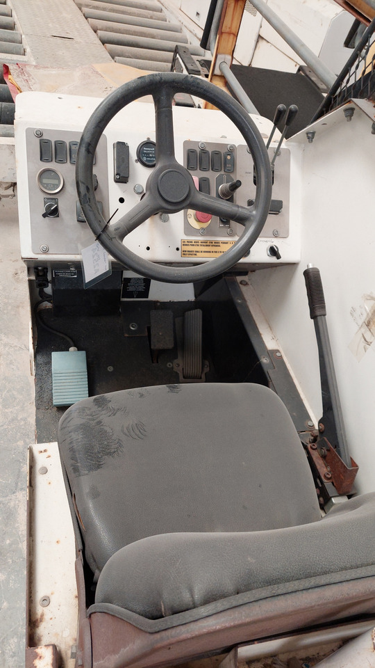 CBL2000E belt loader Charlatte - Ленточный погрузчик багажа: фото 4 CBL2000E belt loader Charlatte - Ленточный погрузчик багажа: фото 4