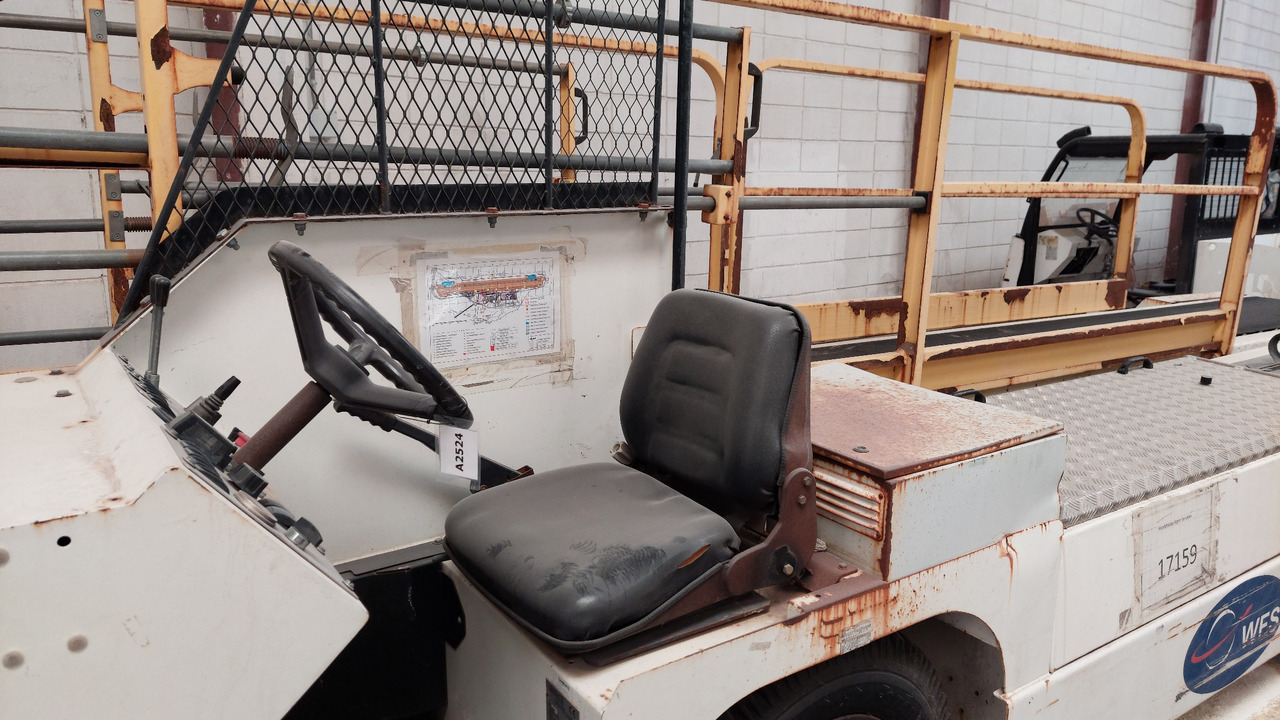 CBL2000E belt loader Charlatte - Ленточный погрузчик багажа: фото 5 CBL2000E belt loader Charlatte - Ленточный погрузчик багажа: фото 5