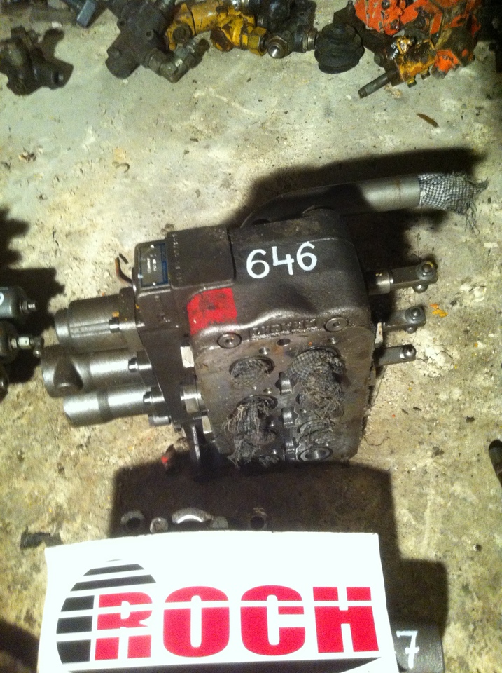 KRACHT MB 253 1301602/2 431745 51 4F9 - 3 SEKCYJNY - Гидравлический клапан для Строительной техники: фото 1 KRACHT MB 253 1301602/2 431745 51 4F9 - 3 SEKCYJNY - Гидравлический клапан для Строительной техники: фото 1