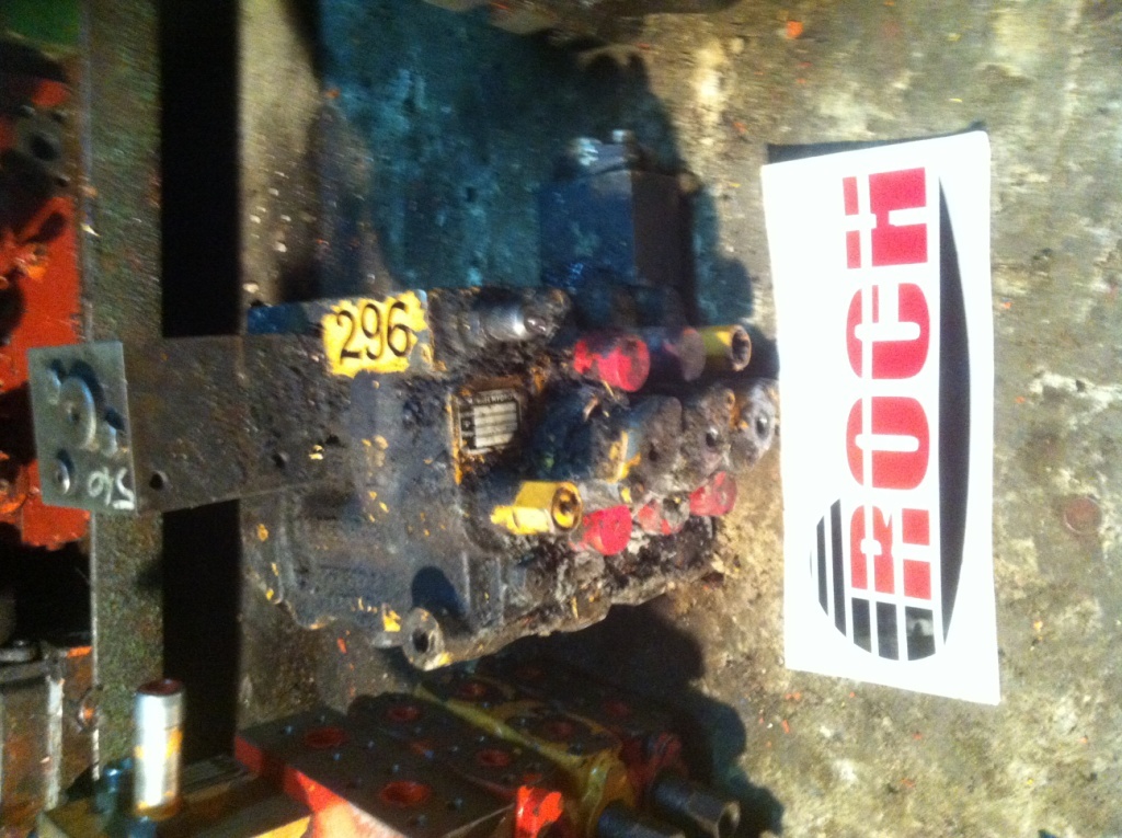 MARREL HYDRO FDG3P20D 791778 733435-70 - 3 SEKCYJNY - Гидравлический клапан для Строительной техники: фото 1 MARREL HYDRO FDG3P20D 791778 733435-70 - 3 SEKCYJNY - Гидравлический клапан для Строительной техники: фото 1