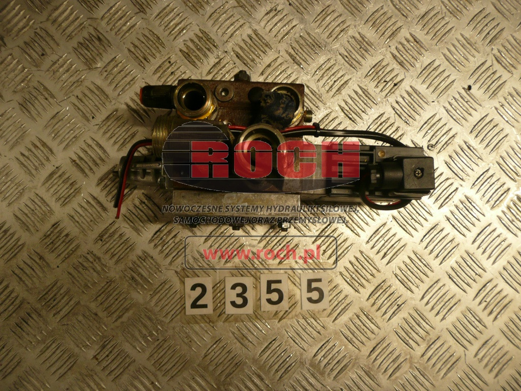 SAUER 157B5111 4809C065489 157B6230 4609G344567 - 1 SEKCYJNY + POKRYWA ZAMYKAJĄCA + 157B4032 3614C057012 - Гидравлический клапан: фото 1 SAUER 157B5111 4809C065489 157B6230 4609G344567 - 1 SEKCYJNY + POKRYWA ZAMYKAJĄCA + 157B4032 3614C057012 - Гидравлический клапан: фото 1