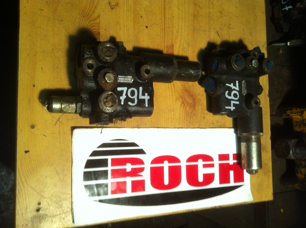 WABCO 0034773970150 4773970126 - Гидравлический клапан для Строительной техники: фото 1 WABCO 0034773970150 4773970126 - Гидравлический клапан для Строительной техники: фото 1