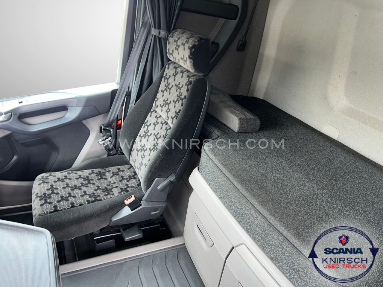 SCANIA R 450 B6x2*4NB - Грузовик-контейнеровоз/ Сменный кузов: фото 5 SCANIA R 450 B6x2*4NB - Грузовик-контейнеровоз/ Сменный кузов: фото 5