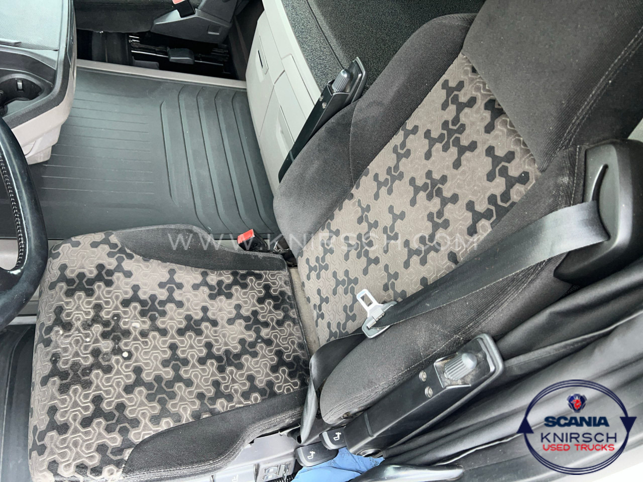 SCANIA R 450 B6x2*4NB - Грузовик-контейнеровоз/ Сменный кузов: фото 4 SCANIA R 450 B6x2*4NB - Грузовик-контейнеровоз/ Сменный кузов: фото 4