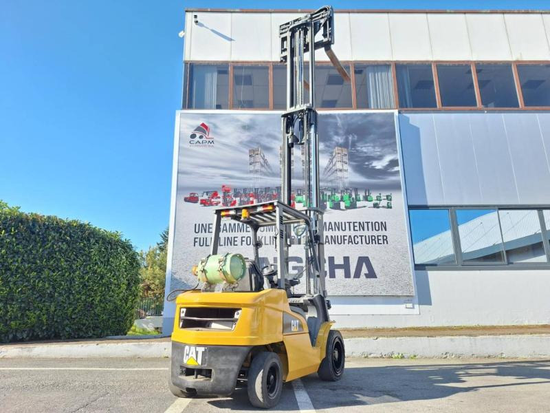 Газовый погрузчик Caterpillar GP30NTD: фото 12