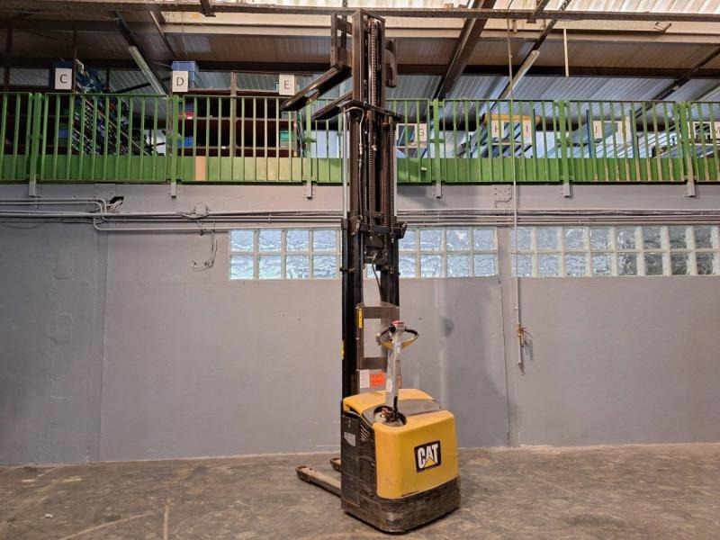 Штабелер Caterpillar NSP16N: фото 15 Штабелер Caterpillar NSP16N: фото 15