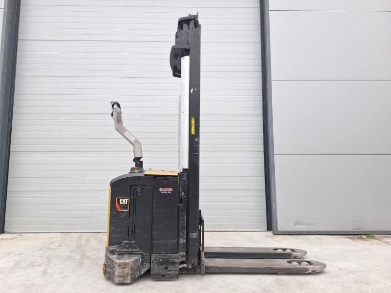 Caterpillar NSV16Ni - Штабелер: фото 3 Caterpillar NSV16Ni - Штабелер: фото 3