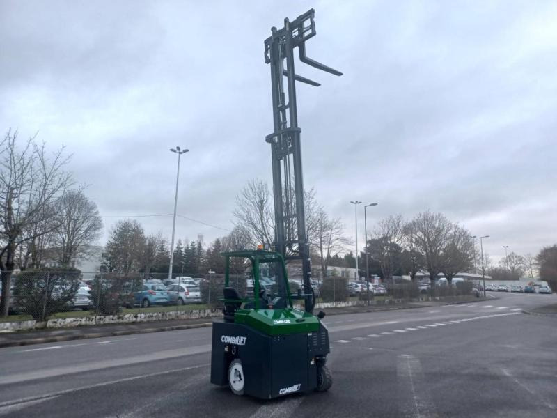 Combilift CBE3000 - Четырехсторонний погрузчик: фото 2 Combilift CBE3000 - Четырехсторонний погрузчик: фото 2