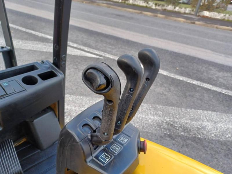 Электропогрузчик Yale ERP16VTMWB: фото 12
