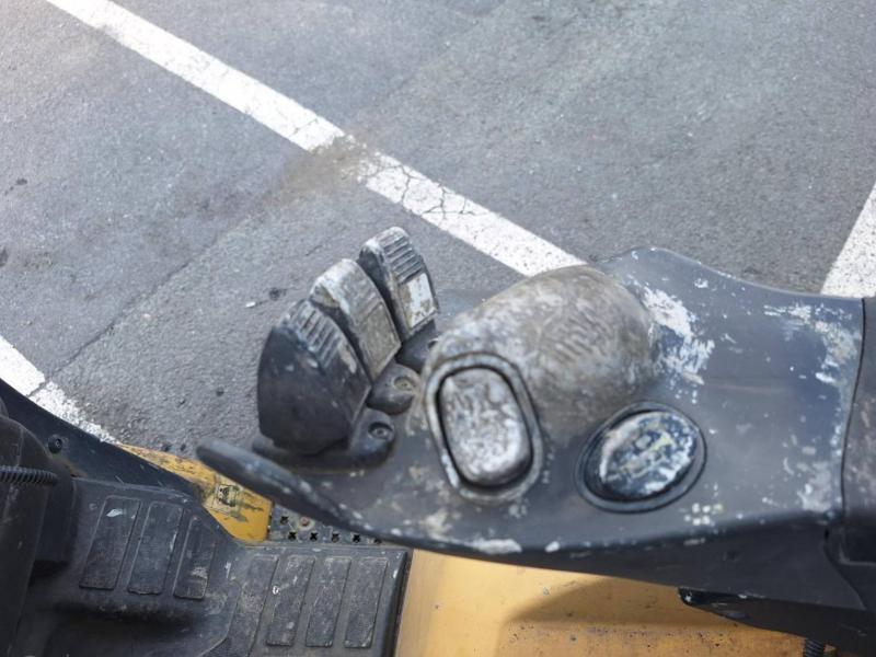 Электропогрузчик Yale Gdp16vx: фото 12 Электропогрузчик Yale Gdp16vx: фото 12