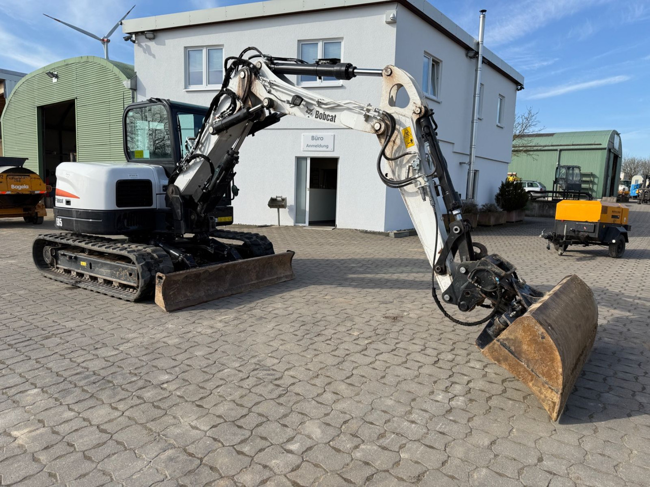 Bobcat E 85, BJ 21/22, 580 BH, hydr. VA, MS08, GLV Bobcat E 85, BJ 21/22, 580 BH, hydr. VA, MS08, GLV - Мини-экскаватор: фото 3 Bobcat E 85, BJ 21/22, 580 BH, hydr. VA, MS08, GLV Bobcat E 85, BJ 21/22, 580 BH, hydr. VA, MS08, GLV - Мини-экскаватор: фото 3
