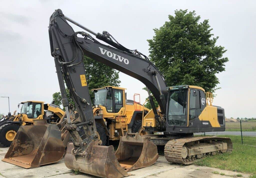Volvo EC220EL - Гусеничный экскаватор: фото 1 Volvo EC220EL - Гусеничный экскаватор: фото 1