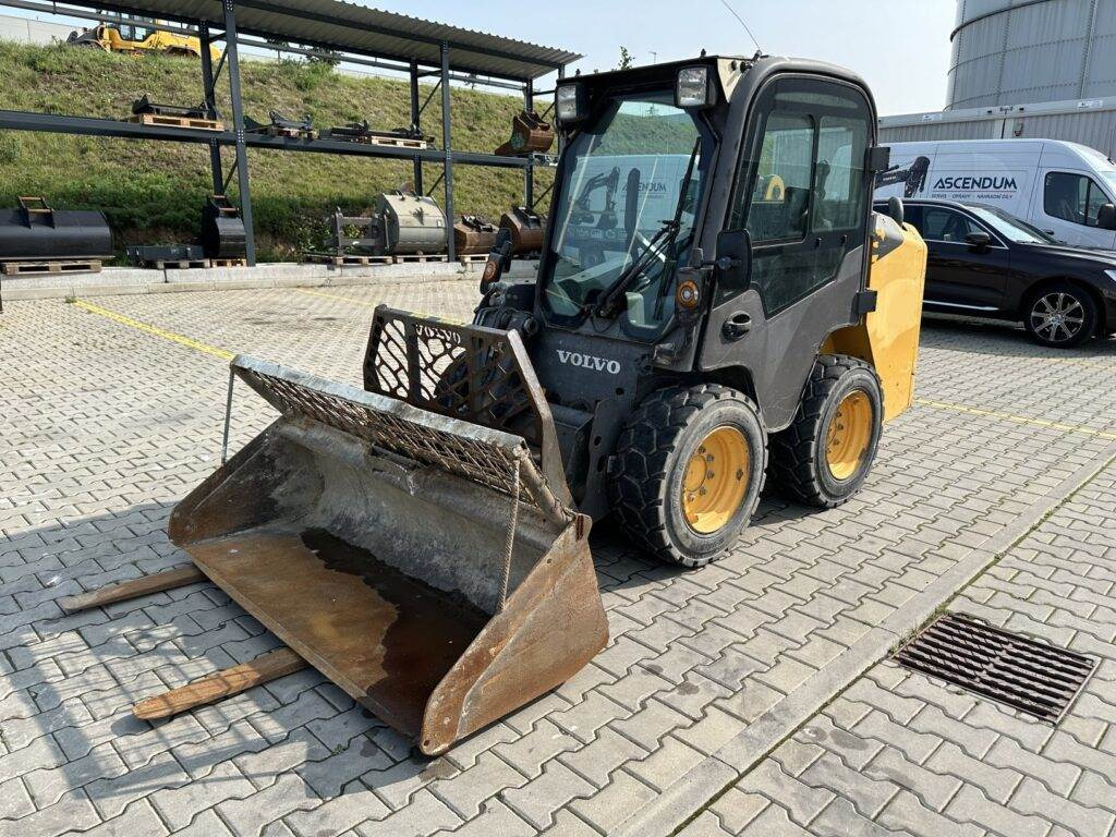 Volvo MC70C - Мини-погрузчик с бортовым поворотом: фото 4 Volvo MC70C - Мини-погрузчик с бортовым поворотом: фото 4