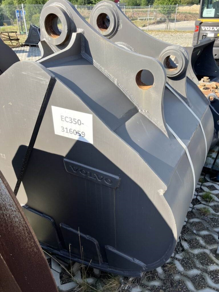 Volvo Tieflöffel mit Zähnen - Festanbau - Экскаватор-погрузчик: фото 2 Volvo Tieflöffel mit Zähnen - Festanbau - Экскаватор-погрузчик: фото 2