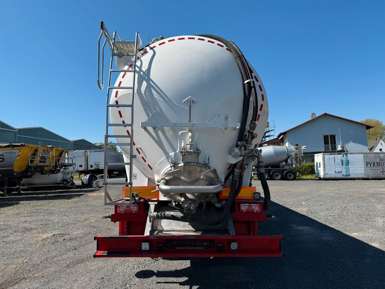 Feldbinder KIP 60.3 Silo 60.000 L 3 Achse ADR - Полуприцеп цистерна для сыпучих грузов: фото 4 Feldbinder KIP 60.3 Silo 60.000 L 3 Achse ADR - Полуприцеп цистерна для сыпучих грузов: фото 4