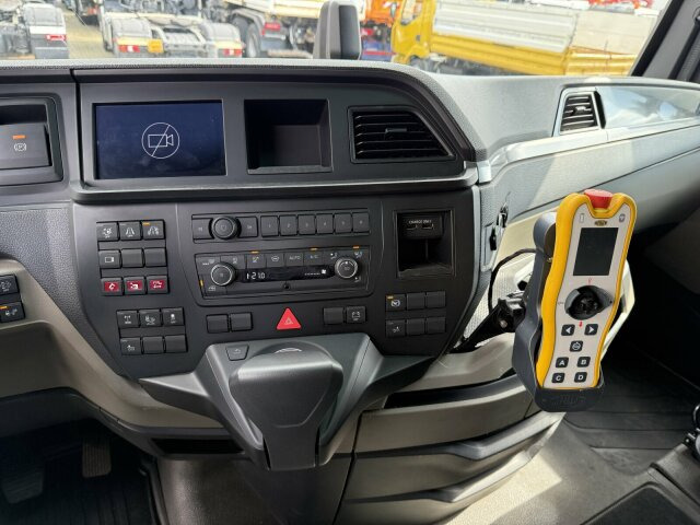 MAN TGX 26.520 6x2 Abrollkipper MEILLER RS 21.70 - Крюковой мультилифт: фото 3 MAN TGX 26.520 6x2 Abrollkipper MEILLER RS 21.70 - Крюковой мультилифт: фото 3