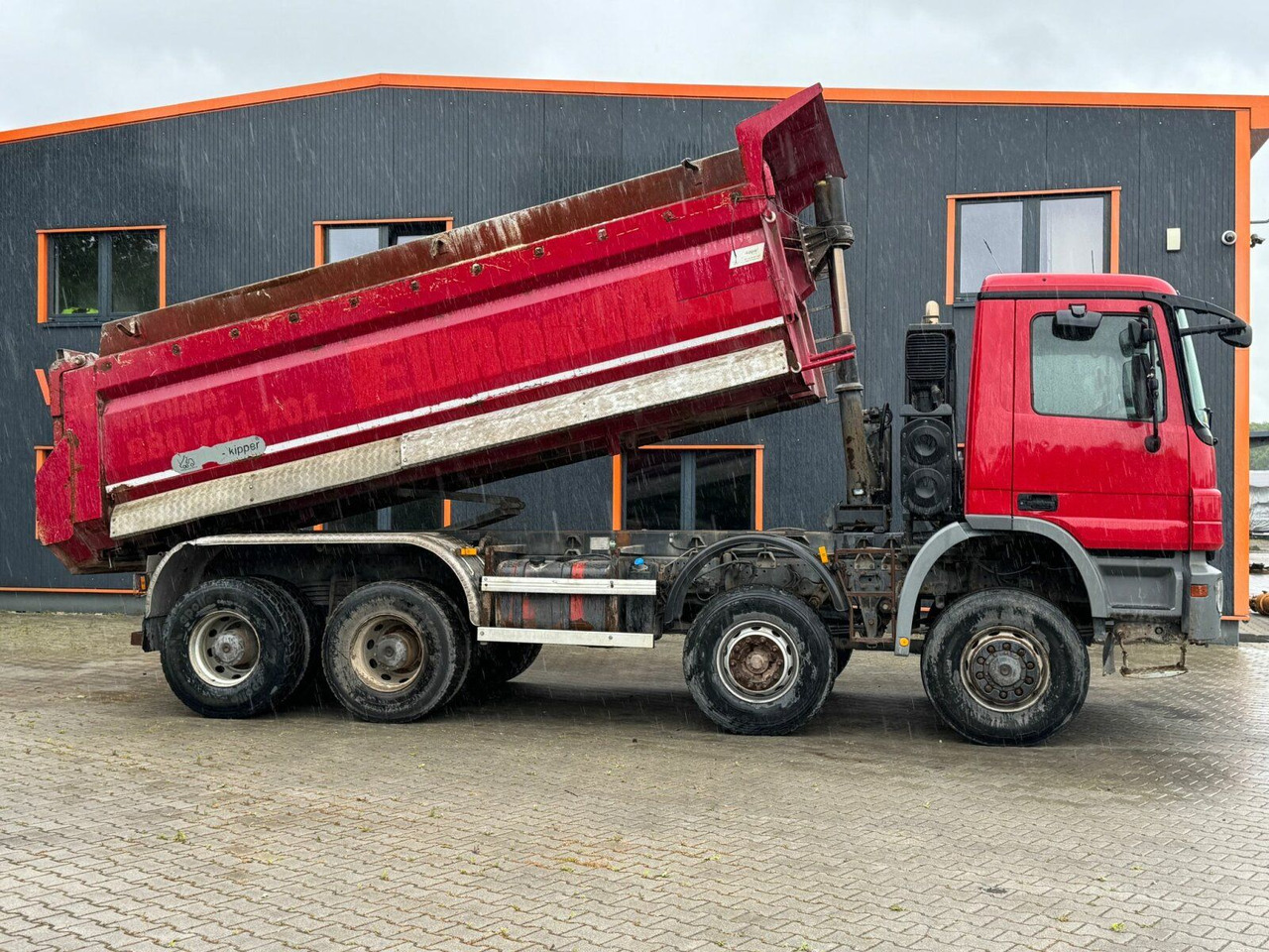 Mercedes-Benz ACTROS 4141 EURO4 8x6 Muldenkipper в лизинг Mercedes-Benz ACTROS 4141 EURO4 8x6 Muldenkipper: фото 9