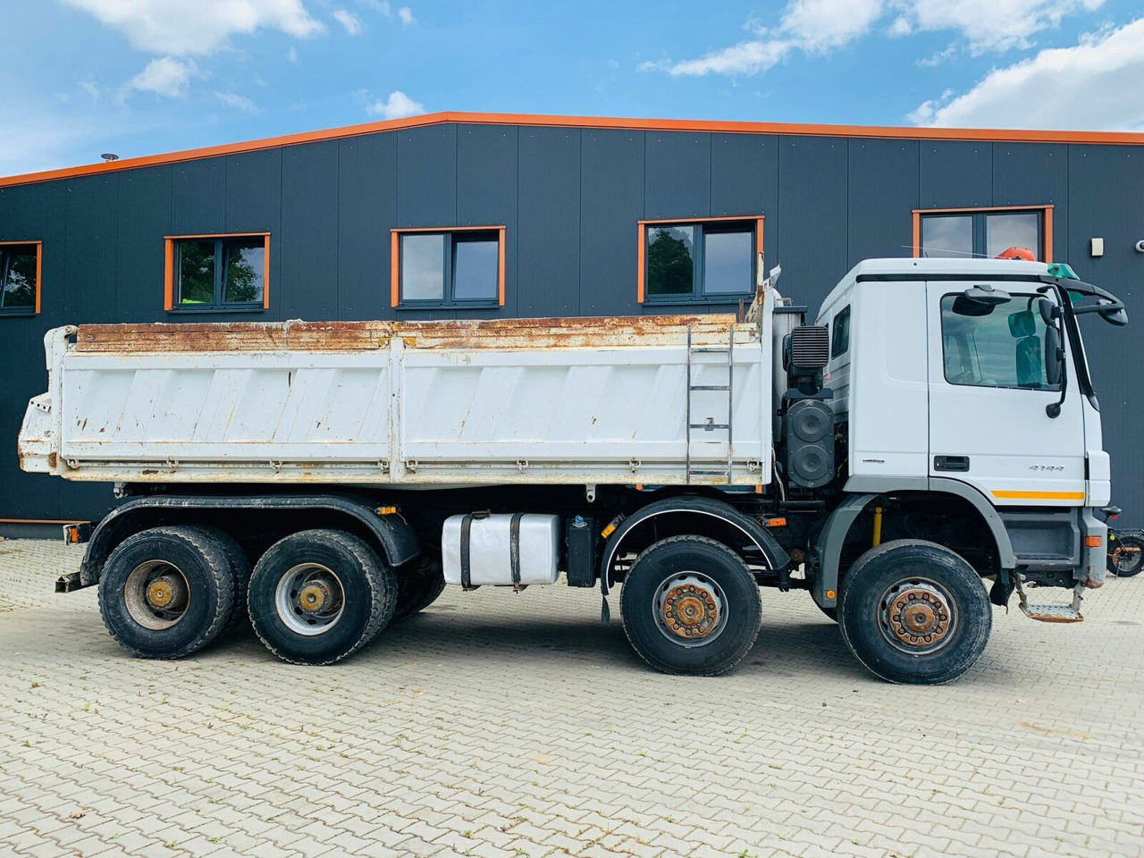Mercedes-Benz ACTROS 4144 8x8 EURO4 DSK Meiller - Самосвал: фото 2 Mercedes-Benz ACTROS 4144 8x8 EURO4 DSK Meiller - Самосвал: фото 2