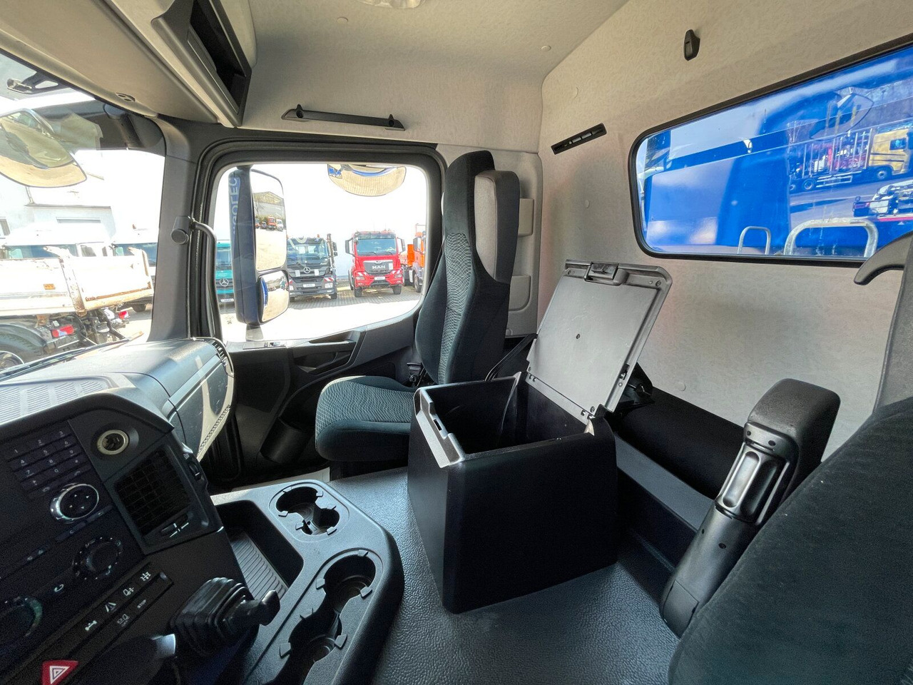 Mercedes-Benz AROCS 2536 6x2*4 Kipper Kran HIAB в лизинг Mercedes-Benz AROCS 2536 6x2*4 Kipper Kran HIAB: фото 22