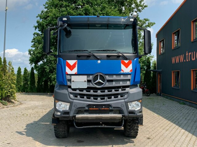 Mercedes-Benz AROCS 4145 8x8 EURO6 Muldenkipper TOP! - Самосвал: фото 3 Mercedes-Benz AROCS 4145 8x8 EURO6 Muldenkipper TOP! - Самосвал: фото 3