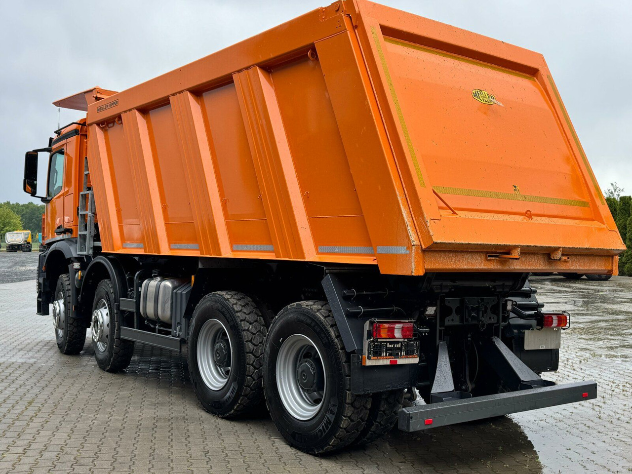 Mercedes-Benz AROCS 4851 8x6 Euro 6 Gesteinkipper MEILLER - Самосвал: фото 5 Mercedes-Benz AROCS 4851 8x6 Euro 6 Gesteinkipper MEILLER - Самосвал: фото 5
