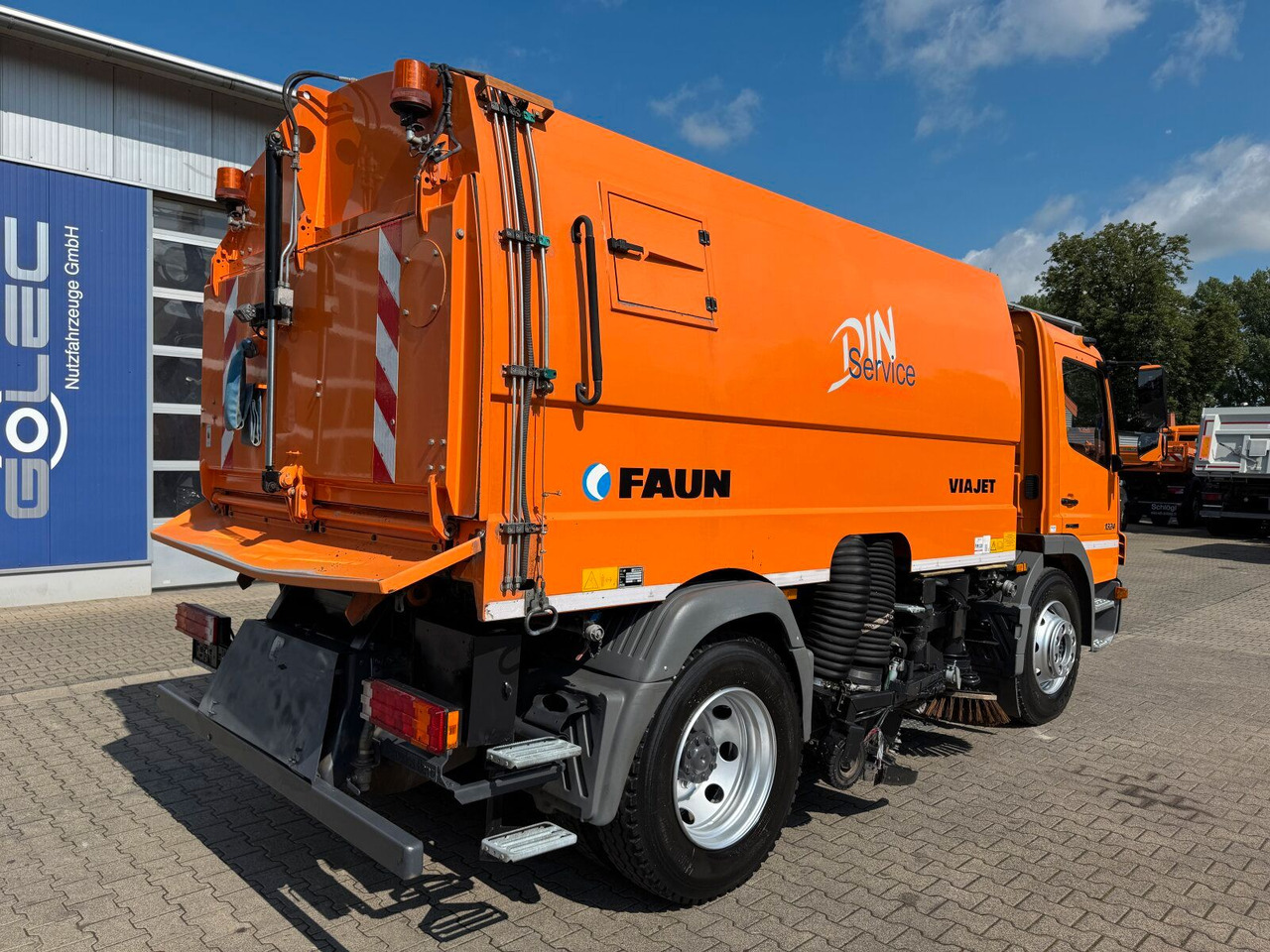 Mercedes-Benz ATEGO 1324 4x2 Kehrmaschine FAUN Viajet 6R/H - Подметально-уборочная машина: фото 5 Mercedes-Benz ATEGO 1324 4x2 Kehrmaschine FAUN Viajet 6R/H - Подметально-уборочная машина: фото 5