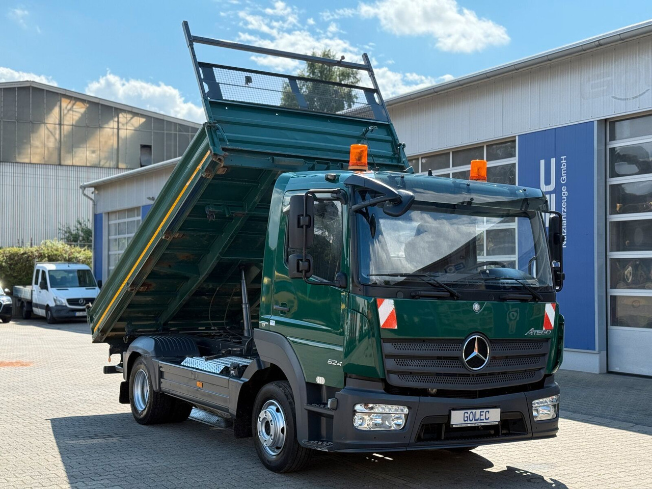 Mercedes-Benz ATEGO 824 4x2 BB Dreiseitenkipper MEILLER - Малотоннажный самосвал: фото 2 Mercedes-Benz ATEGO 824 4x2 BB Dreiseitenkipper MEILLER - Малотоннажный самосвал: фото 2