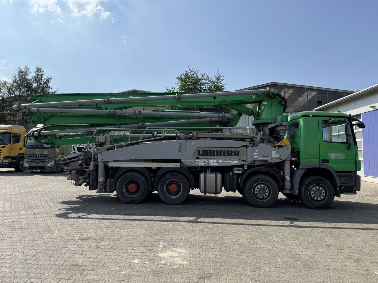 Mercedes-Benz Actros 3241 8x4 Betonpumpe Liebherr 36Z4 - Автобетононасос: фото 2 Mercedes-Benz Actros 3241 8x4 Betonpumpe Liebherr 36Z4 - Автобетононасос: фото 2