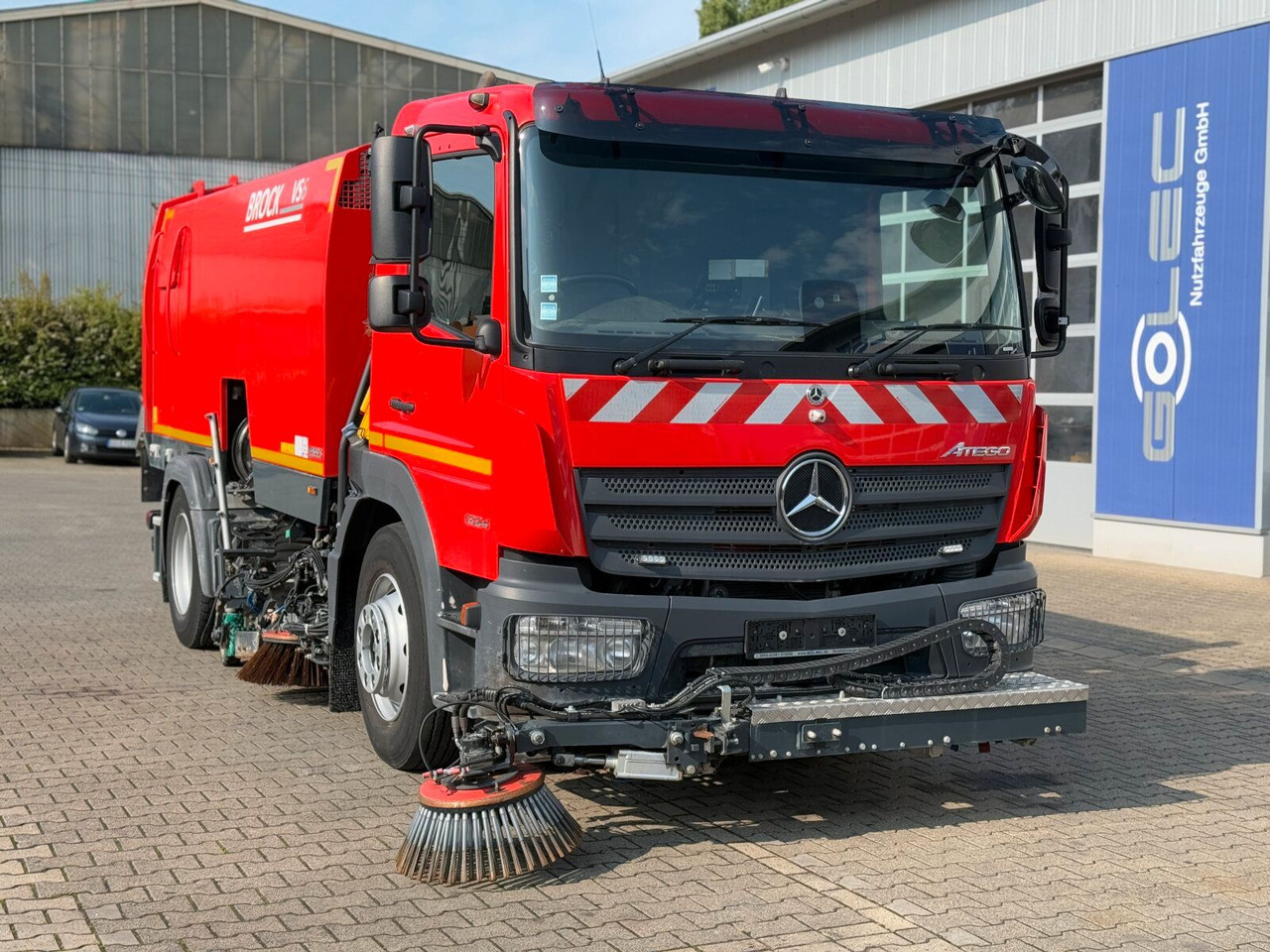 Mercedes-Benz Atego 1324 4x2 Kehrmaschine BROCK HD Anlage - Подметально-уборочная машина: фото 1 Mercedes-Benz Atego 1324 4x2 Kehrmaschine BROCK HD Anlage - Подметально-уборочная машина: фото 1