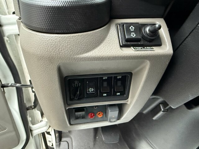 Nissan Cabstar 4x2 Ruthmann Steiger TB 270 - Грузовик с подъемником: фото 4 Nissan Cabstar 4x2 Ruthmann Steiger TB 270 - Грузовик с подъемником: фото 4