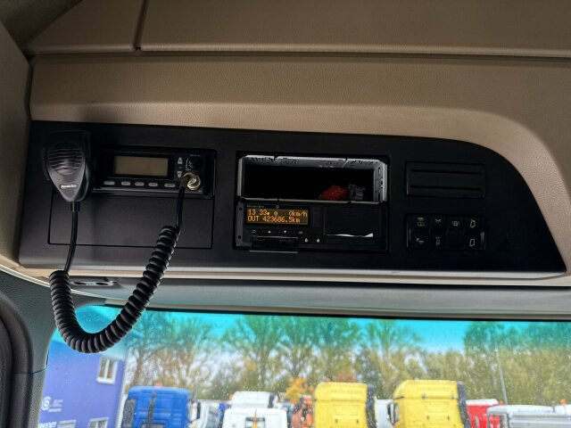 Mercedes-Benz ACTROS 1846 4x4 HAD Eur 6 Kipphydraulik Retarder - Тягач: фото 4 Mercedes-Benz ACTROS 1846 4x4 HAD Eur 6 Kipphydraulik Retarder - Тягач: фото 4