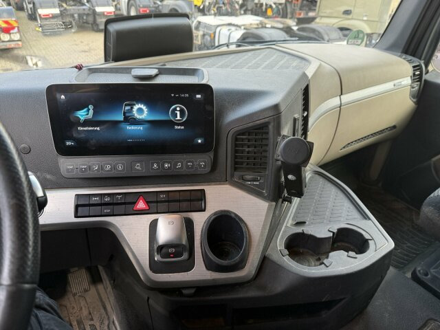 Mercedes-Benz ACTROS 1846 4x4 HAD Euro 6 Kipphydraulik - Тягач: фото 3 Mercedes-Benz ACTROS 1846 4x4 HAD Euro 6 Kipphydraulik - Тягач: фото 3