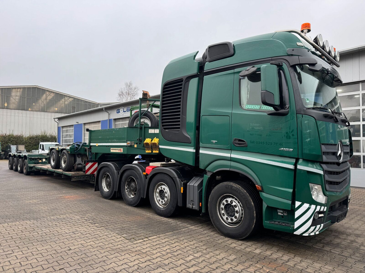Mercedes-Benz ACTROS 4163 8x4 Schwerlast +Tieflader 4+2 *83 T - Тягач: фото 1 Mercedes-Benz ACTROS 4163 8x4 Schwerlast +Tieflader 4+2 *83 T - Тягач: фото 1