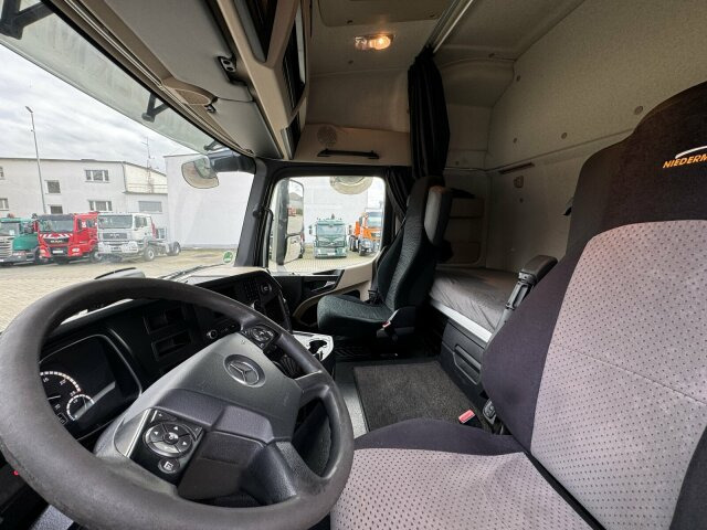 Mercedes-Benz Actros 1840 4x2 SZM Mega *Retarder - Тягач: фото 3 Mercedes-Benz Actros 1840 4x2 SZM Mega *Retarder - Тягач: фото 3