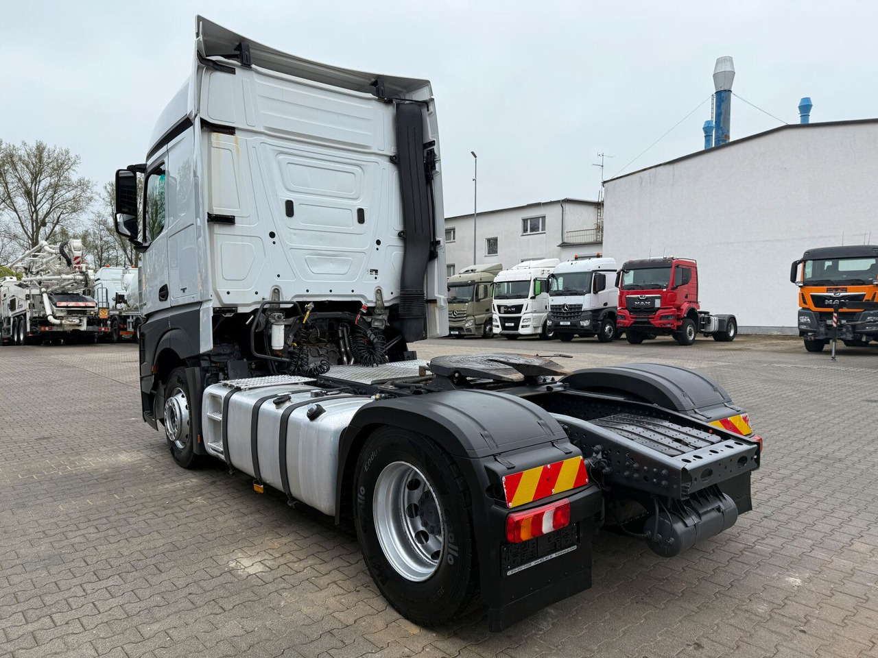 Mercedes-Benz Actros 1845 SZM 4x2 Retarder Kipphydraulik - Тягач: фото 5 Mercedes-Benz Actros 1845 SZM 4x2 Retarder Kipphydraulik - Тягач: фото 5