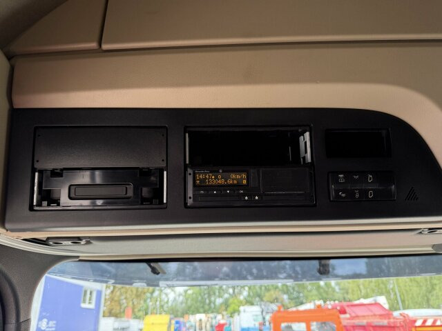 Mercedes-Benz Actros 1846 Euro 6 SZM Retarder - Тягач: фото 4 Mercedes-Benz Actros 1846 Euro 6 SZM Retarder - Тягач: фото 4