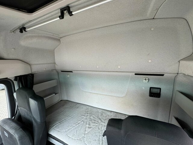 Mercedes-Benz Arocs 2142 4x4H SZM Euro 6 Kipphydraulik - Тягач: фото 3 Mercedes-Benz Arocs 2142 4x4H SZM Euro 6 Kipphydraulik - Тягач: фото 3