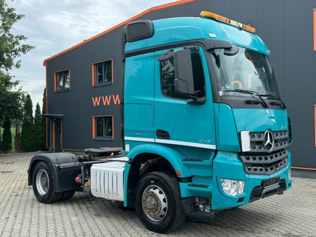 Mercedes-Benz Arocs 2142 4x4H SZM Euro 6 Kipphydraulik - Тягач: фото 1 Mercedes-Benz Arocs 2142 4x4H SZM Euro 6 Kipphydraulik - Тягач: фото 1